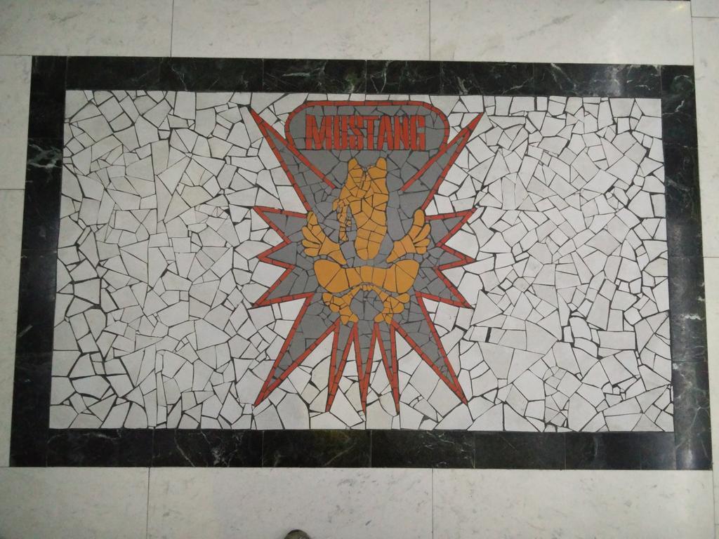Hotel Mustang Vasqarr Екстериор снимка